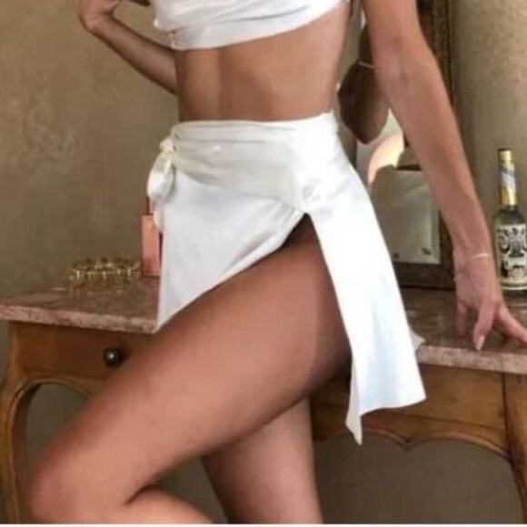 ARE YOU AM I Lilja Silk Wrap Mini  Skirt Black Sz XS - Picture 2 of 8